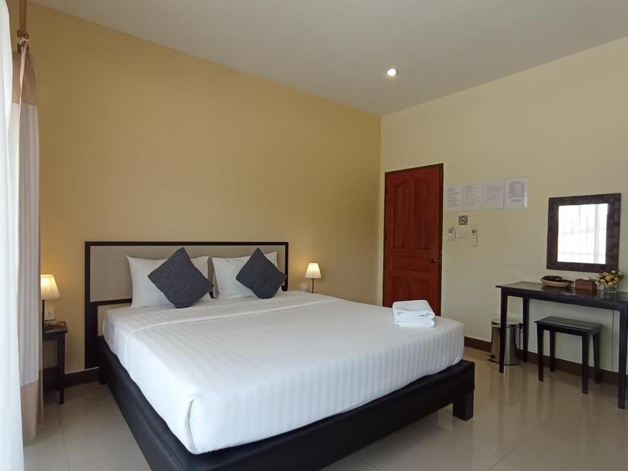 Bed and Breakfast Pak Ping Rim Khong Chiang Saen Exterior foto