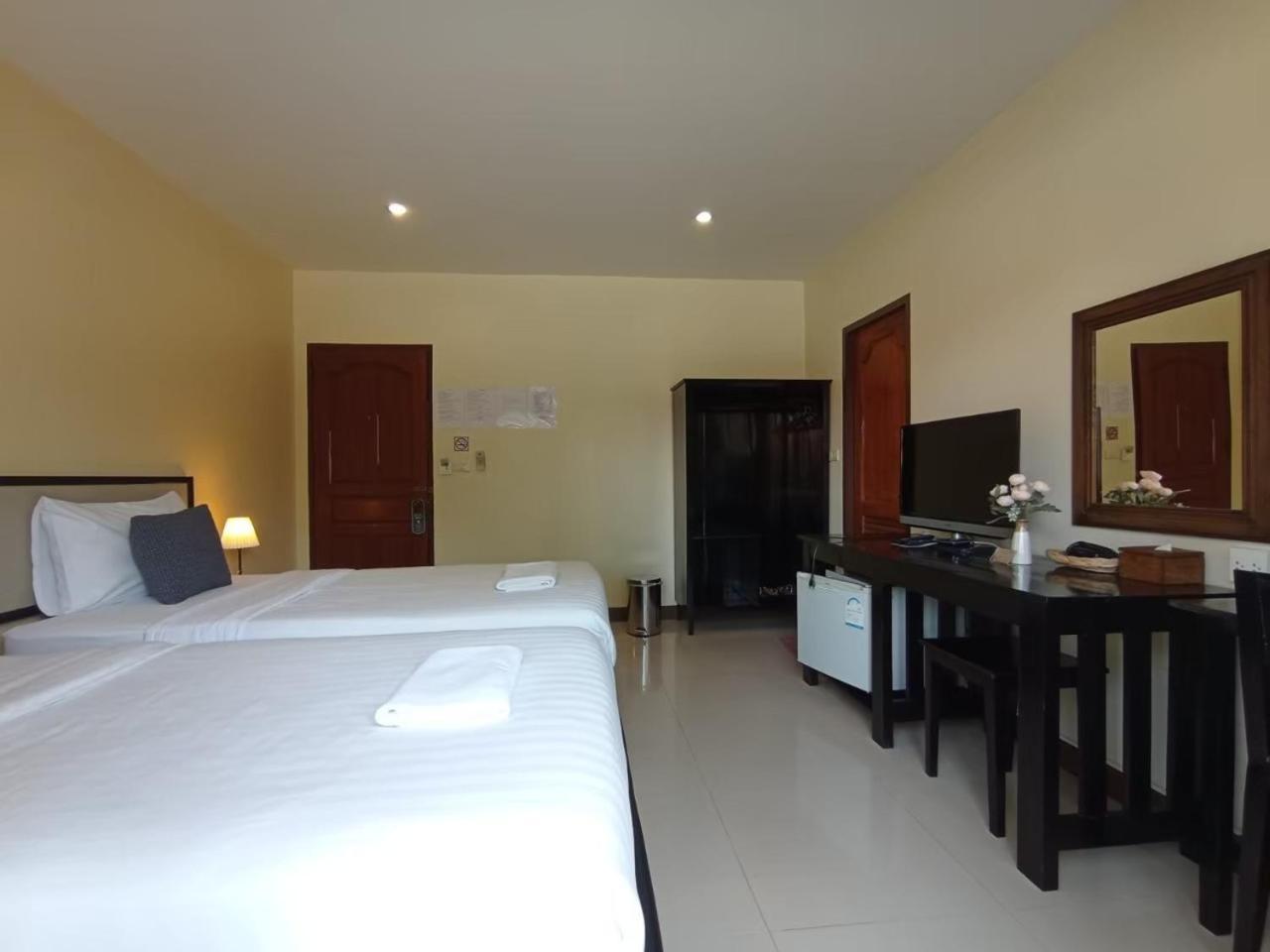 Bed and Breakfast Pak Ping Rim Khong Chiang Saen Exterior foto